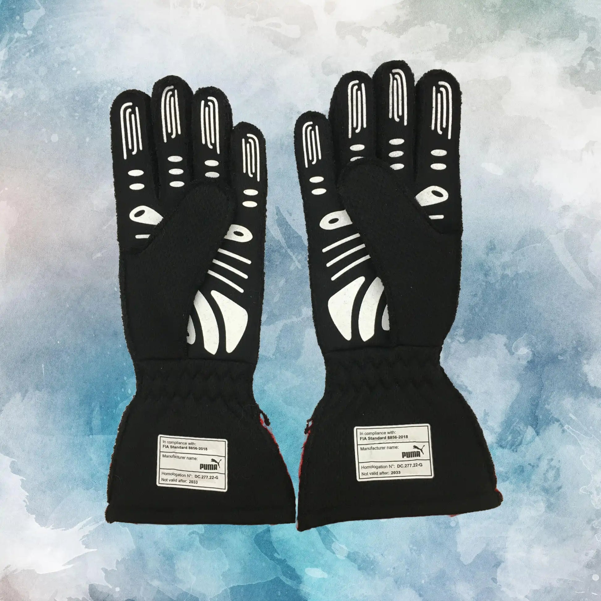 2023 Carlos Sainz Jr. Race Scuderia Ferrari F1 Gloves / Carlos Sainz Jr Replica Race Gloves - view 3