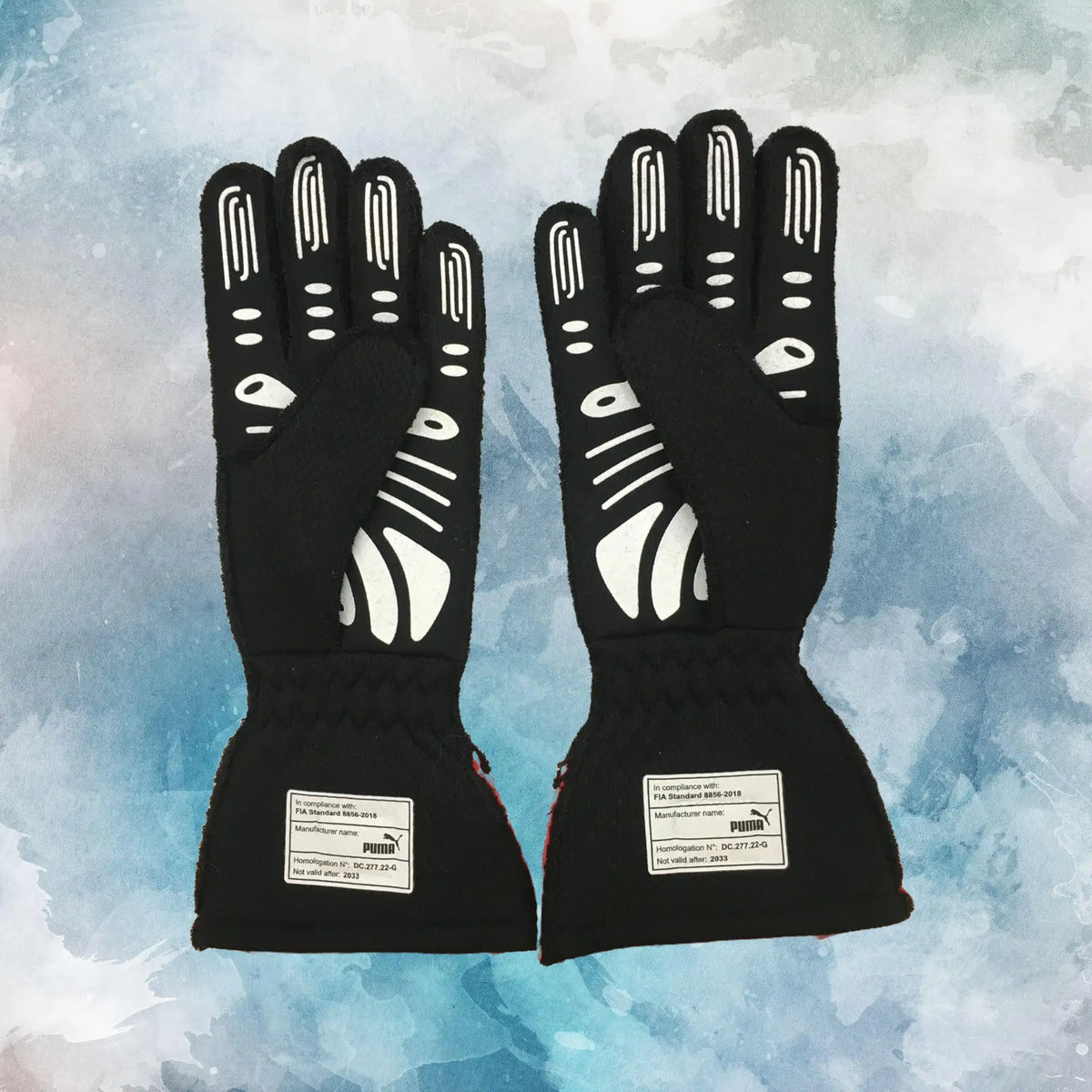 2023 Carlos Sainz Jr. Race Scuderia Ferrari F1 Gloves / Carlos Sainz Jr Replica Race Gloves - view 3